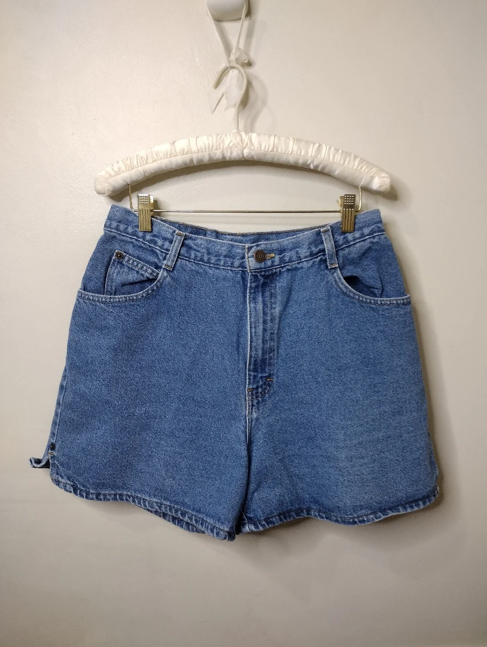 Vintage 1980-90's Gitano 100% Cotton High Waisted, Split Side Mom Shorts - Picture 8 of 8